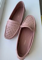 Продам женскую летнюю обувь 37 размера, кожа, розовые... Оголошення Bazarok.ua