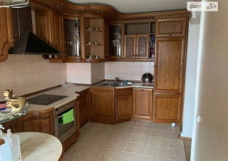 Квартира 3-кімн. оренда Киев, Соломенский &ndash; 100 м&sup2;... Оголошення Bazarok.ua