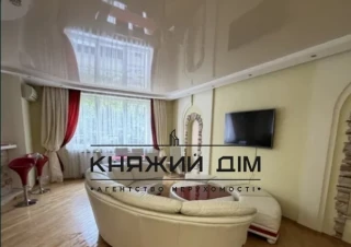 Квартира 3-кімн. оренда Киев, Голосіївський р-н &ndash; 130 м&sup2;... Оголошення Bazarok.ua