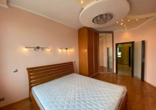 Квартира 4-кімн. продаж Киев, Оболонский &ndash; 140 м&sup2;... Объявления Bazarok.ua