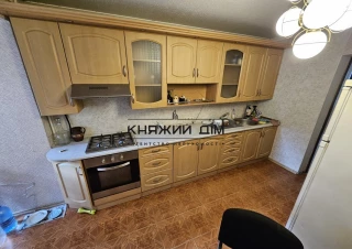 Квартира 3-кімн. оренда Киев, Подільський р-н &ndash; 98 м&sup2;... Оголошення Bazarok.ua